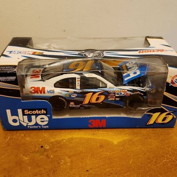 Sherwin Williams Greg Biffle 2010 Ford Fusion Limited Edition 1:24 Die-cast  , N - Picture 2 of 4